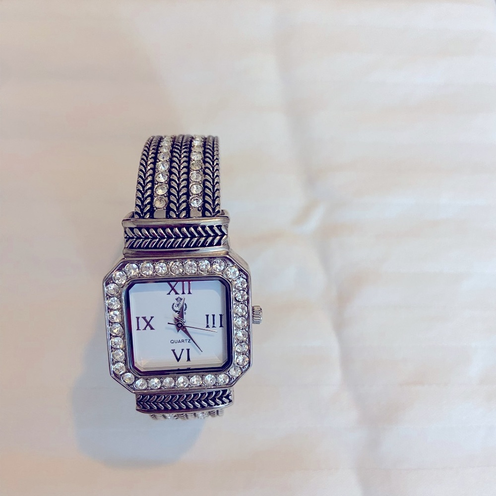 2 Stunning Jewelry Sets & 1 Beautiful Cuff Watch for 1 Price!!! - Picture 2 of 4